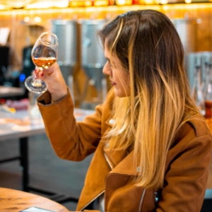 Loire Secrets - Team building autour du vin - Confection de son vin