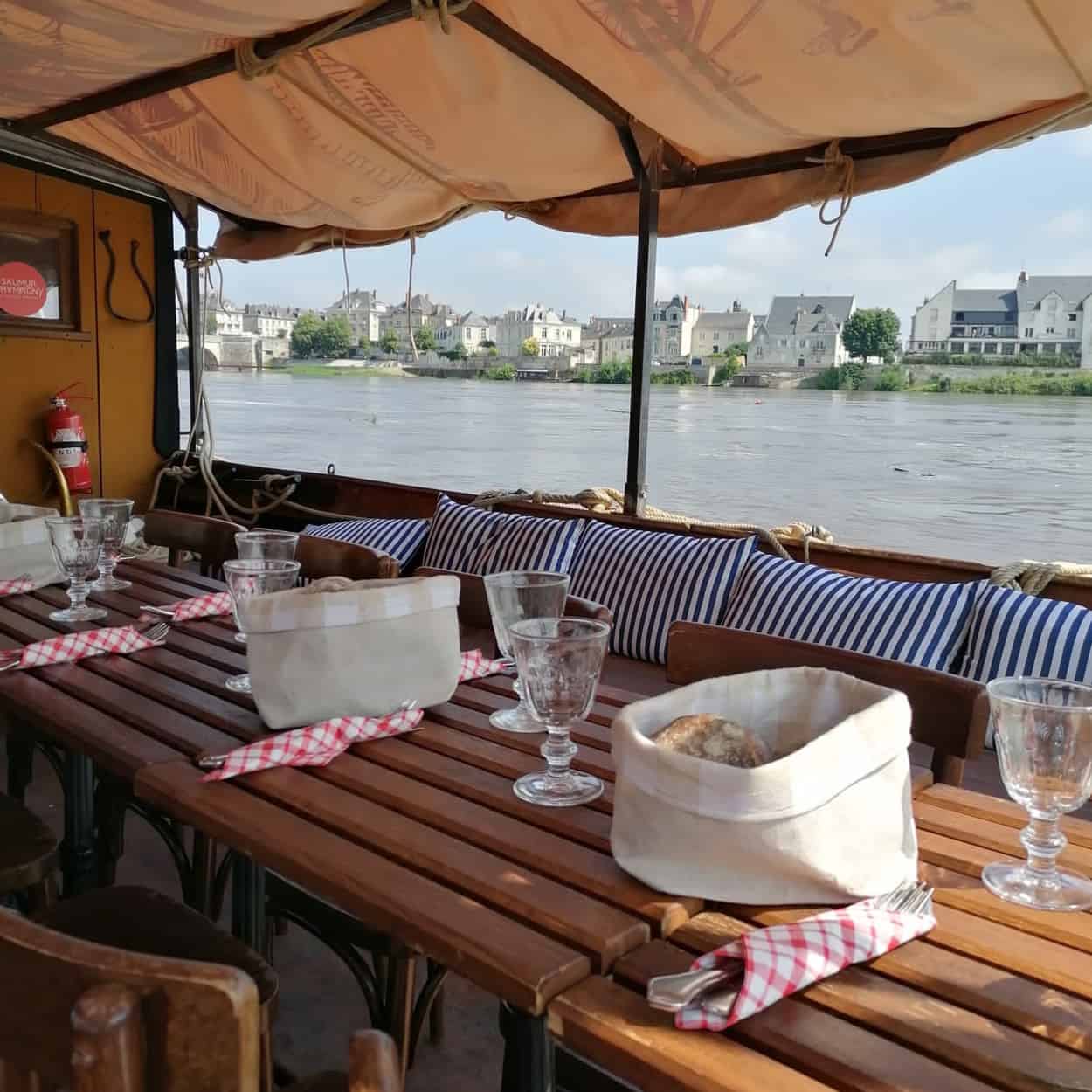 Loire Secrets - séminaire sur un bateau - séminaire original en anjou