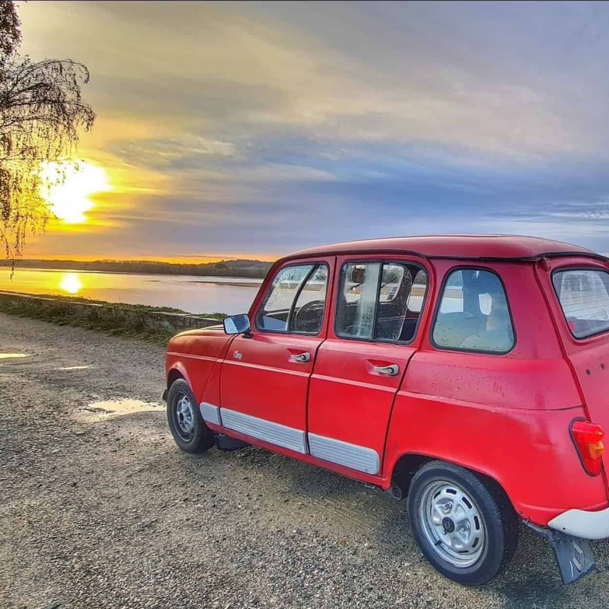 Loire Secrets - Rallye combi vintage ou 4L - Team building