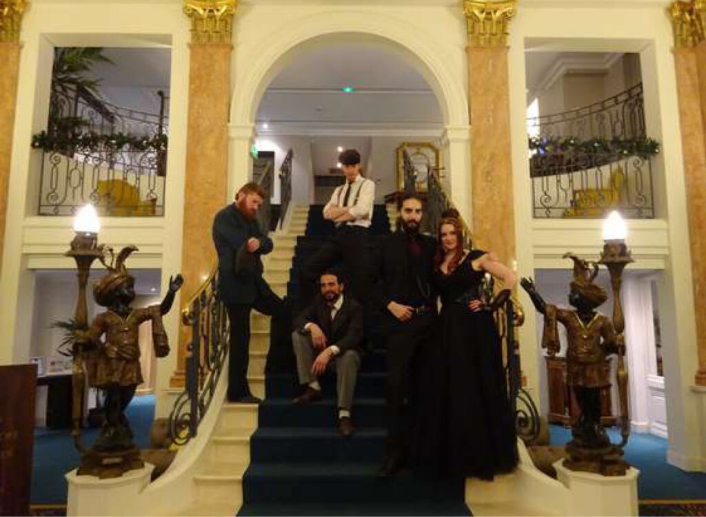 Loire Secrets - Murder Party Val de Loire, Normandie, Bretagne - Team Building